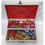 JEWELLERY BOX AND CONTENTS TO INCLUDE BEAD NECKLACES, BROOCHES,