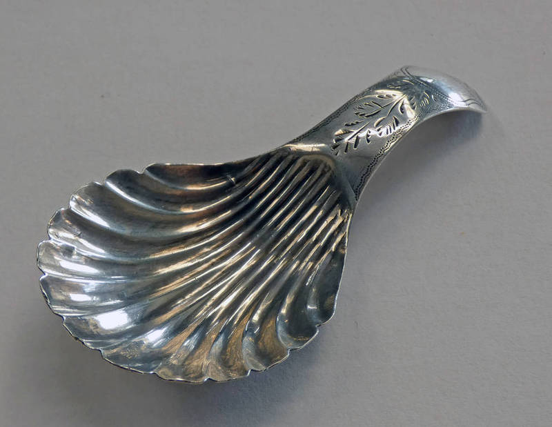 GEORGE IV SILVER CADDY SPOON WITH ENGRAVED DECORATION & SHELL BOWL BY JOSEPH TAYLOR,