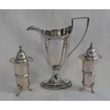 SILVER CREAM JUG & PAIR OF SILVER PEPPERS - 175G