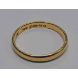 22CT GOLD WEDDING BAND - RING SIZE Q, 3.