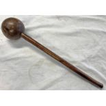 ZULU HARDWOOD KNOBKERRIE WITH LARGE GLOBULAR HEAD ON SHAFT 55.