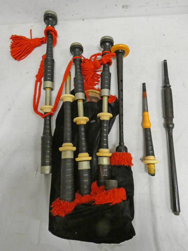 SET OF BAGPIPES WITH HARDIE MARKED CHANTER, SILVER BOUND MOUTH PIECE,