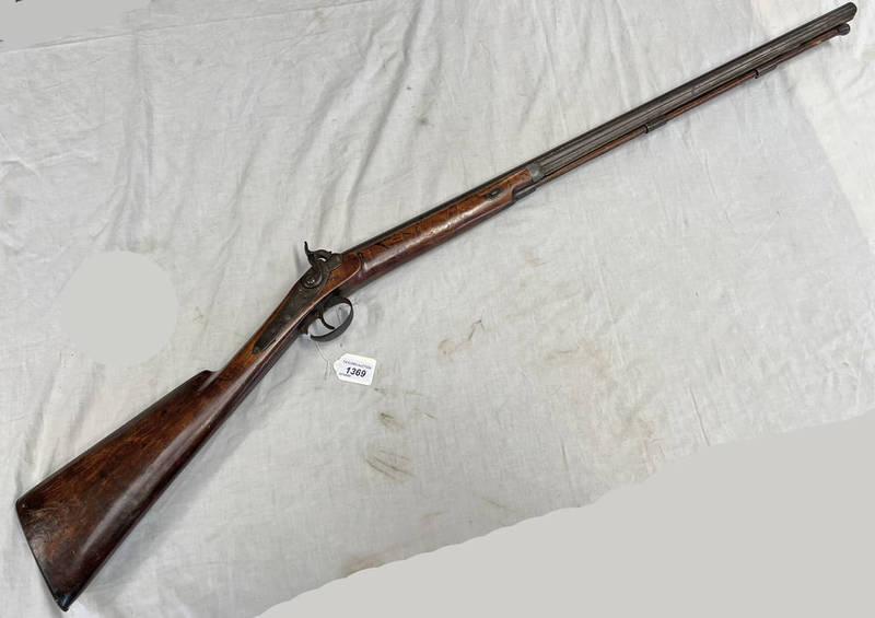 19TH CENTURY 16 BORE PERCUSSION SINGLE BARREL SPORTING GUN WITH 78 CM LONG STEEL BARREL,