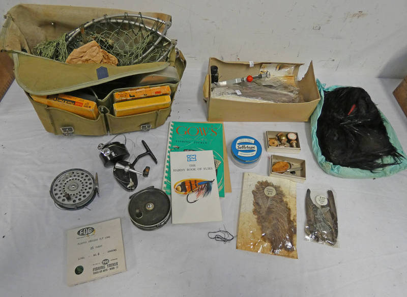 SELECTION OF FISHING RELATED ITEMS TO INCLUDE RICHARD WHEATLEY SILMALLOY FLY TIN WITH CONTENTS OF