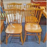 SET OF 4 OAK SPINDLE BACK CHAIRS ON TURNED SUPPORTS