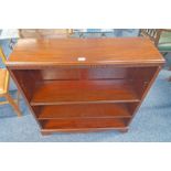MAHOGANY OPEN BOOKCASE WITH ADJUSTABLE SHELVES,
