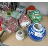 8 CHINESE GINGER JARS OF VARIOUS COLOURS & SIZES