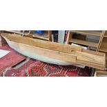 WOODEN MODEL OF A HULL OF A BOAT / POND YACHT 156.