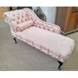 21ST CENTURY PINK BUTTON BACK CHAISE LONGUE ON QUEEN ANNE SUPPORTS,