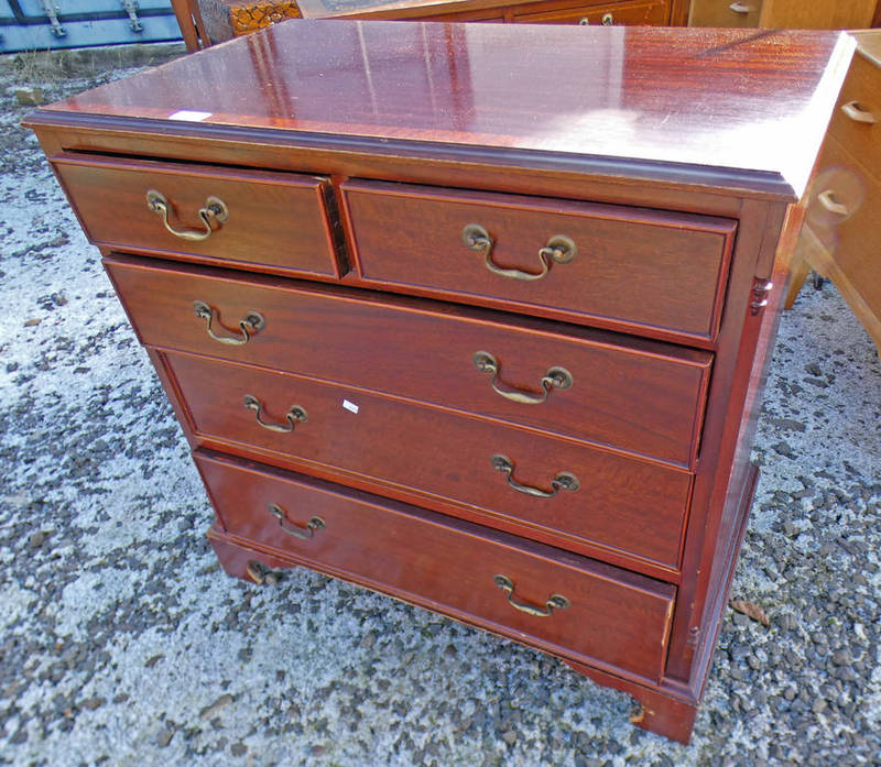 MAHOGANY CHEST OF 2 SHORT OVER 3 LONG DRAWERS ON BRACKET SUPPORTS.