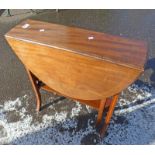 INLAID MAHOGANY SUTHERLAND TABLE.