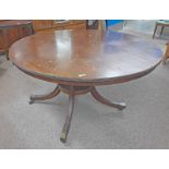 19TH CENTURY MAHOGANY CIRCULAR TABLE ON CENTRE PEDESTAL WITH 4 SPREADING SUPPORTS,