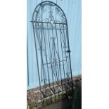 METAL GATE 210 CM TALL