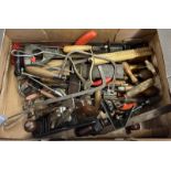 SELECTION OF TOOLS TO INCLUDE BAILEY NO 4 PLANE, SAWS, HAND DRILLS ETC IN ONE BOX.