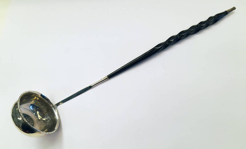 EARLY 19TH IRISH SILVER HORN HANDLED TODDY LADLE WITH COIN INSERT BY JOSEPH JACKSON DUBLIN CIRCA
