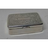 19TH CENTURY CHINESE SILVER SNUFF BOX WITH FOLIATE DECORATION & 2-CHARACTER MARK - 5.