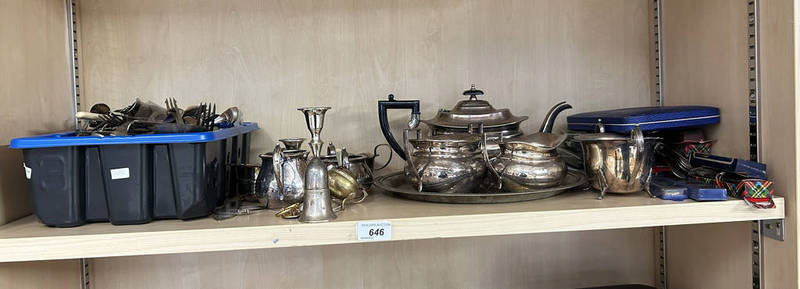 SELECTION OF SILVER PLATED WARE INCLUDING CUTLERY, CRESTED SPOONS, TEAWARE,