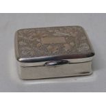 19TH CENTURY CHINESE SILVER SNUFF BOX WITH FOLIATE DECORATION & 2-CHARACTER MARK - 4.