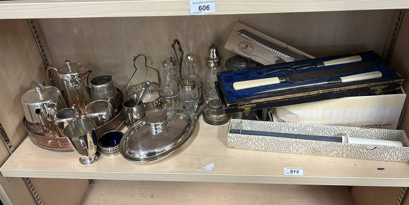 SELECTION OF SILVER PLATED WARE INCLUDING CARVING SET, TEASET,