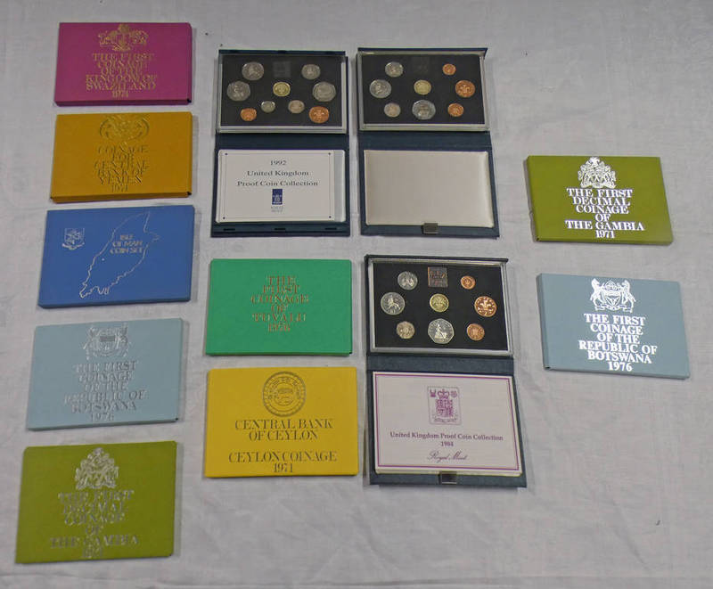 12 X WORLDWIDE PROOF SETS TO INCLUDE 1983, 1984 & 1992 UK PROOF SETS, 2 X 1976 BOTSWANA,