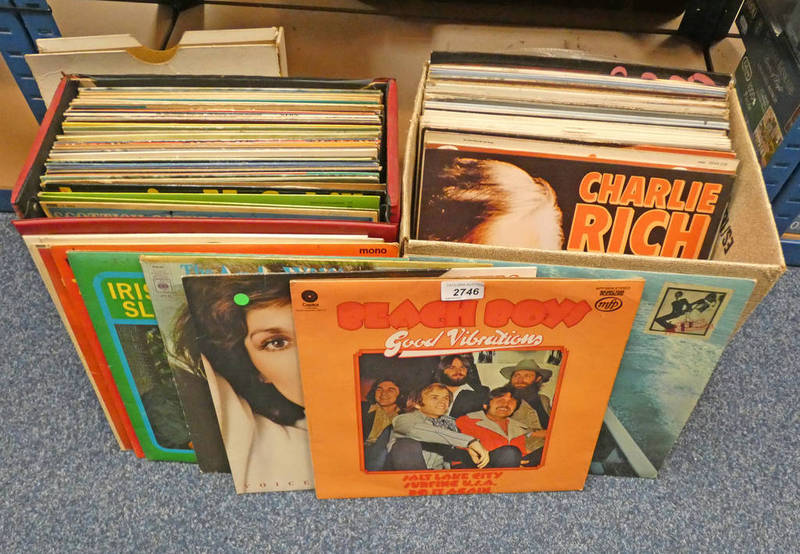SELECTION OF VARIOUS VINYL RECORDS INCLUDING ARTISTS SUCH AS THE CARPENTERS, THE BEACH BOYS,