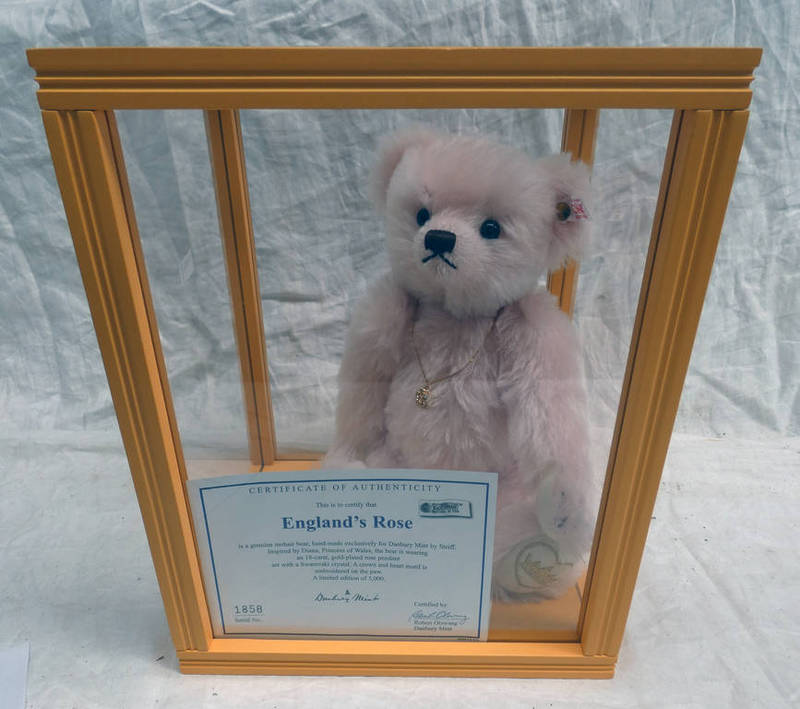 STEIFF 'ENGLANDS ROSE' LIMITED EDITION TEDDY BEAR EXCLUSIVE FOR DANBURY MINT IN DISPLAY CASE WITH