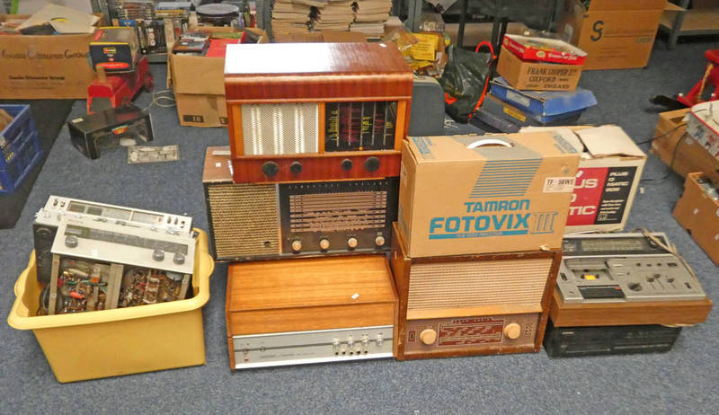 SELECTION OF VARIOUS ITEMS INCLUDING ARMSTRONG AM-FM TUNER,