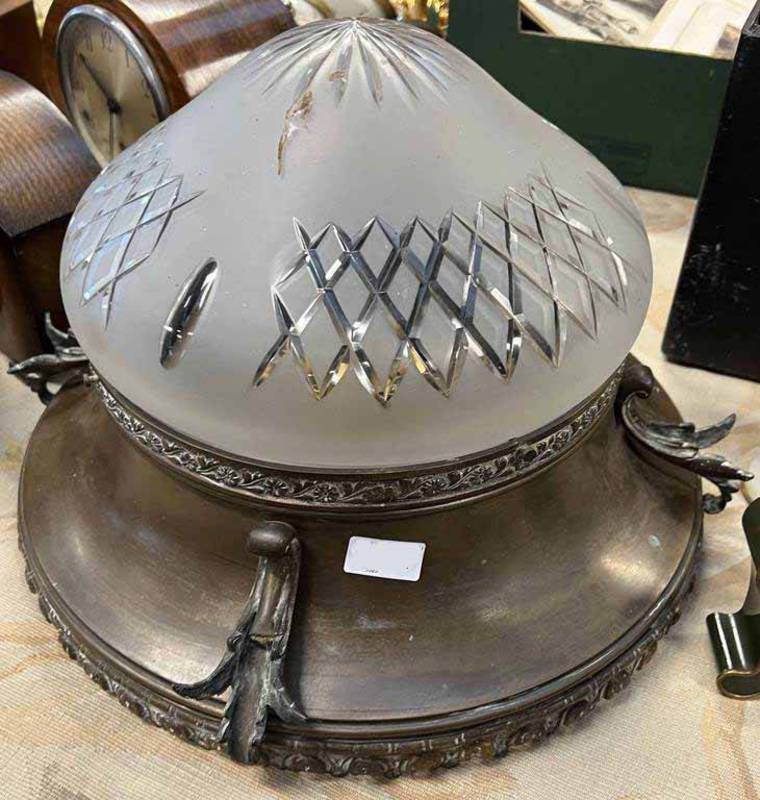 20TH CENTURY METAL AND ETCHED GLASS CENTRE LIGHT FITTING 49 CM WIDE Condition Report: