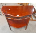 INLAID MAHOGANY SIDE TABLE WITH SERPENTINE TOP & 2 DRAWERS.