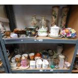 2 SHELVES OF VARIOUS ORNAMENTS & GLASSWARE INCLUDING PAIR OF JAPANESE VASES,