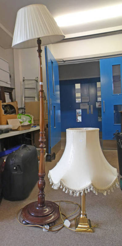 MAHOGANY STANDARD LAMP WITH TURNED COLUMN ON CIRCULAR BASE AND BRASS TABLE LAMP WITH SQUARE BASE