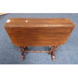 19TH CENTURY MAHOGANY SUTHERLAND TABLE ON TURNED SUPPORTS.