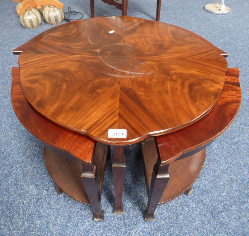 MAHOGANY NEST OF 1 LARGER CIRCULAR TABLE & 4 SMALLER CORNER TABLES