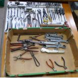JPL TOOL CENTRE TOOL RACK & VARIOUS TOOLS (SOME MISSING) & BOX OF VARIOUS PLIERS, RATCHET SPANNERS,