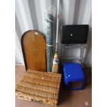 PICNIC SET IN WICKER BOX, LITTLE BEAVER CHILD'S CURLING BROOM,