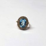 18CT GOLD DIAMOND & ZIRCON CLUSTER RING DRESS RING, THE DIAMONDS APPROX 0.