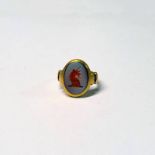 19TH CENTURY GOLD SARDONYX INTAGLIO SEAL RING - 3.