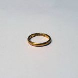 18CT GOLD WEDDING BAND - 2.