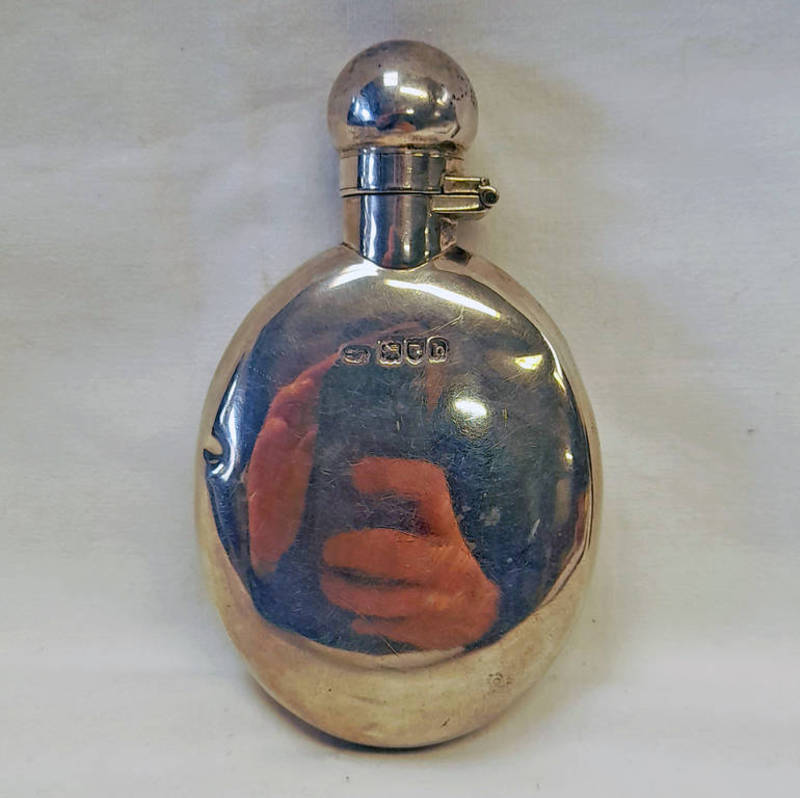 SILVER OVOID HIP FLASK, LONDON 1897 - 12 CM LONG,