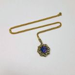 EARLY 20TH CENTURY GOLD AMETHYST & PEARL CIRCULAR PENDANT ON FINE CHAIN - 6.