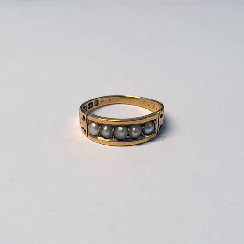 15CT GOLD 5 STONE PEARL SET RING, BIRMINGHAM 1882 - 3.