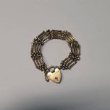 9CT GOLD GATE BRACELET - 19.