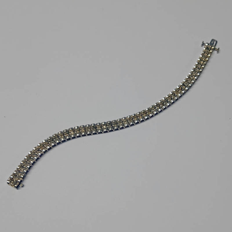 10K GOLD DIAMOND SET BRACELET - 18.2CM LONG, 15.