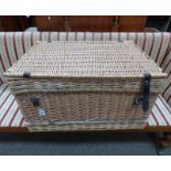 WICKER BOX WITH LIFT-LID 76CM WIDE