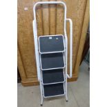 METAL STEP LADDER WITH HAND RAILS
