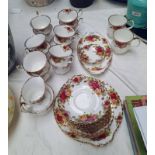 ROYAL ALBERT OLD COUNTRY ROSES TEA SET