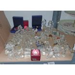 LARGE SELECTION SWAROVSKI AND OTHER CRYSTAL FIGURES ON HALF SHELF Condition Report: