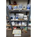 VARIOUS PORCELAIN DINNERWARE, BLUE & WHITE DINNERWARE, ORIENTAL WARE,