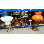 2 BRASS PARAFFIN LAMPS, VARIOUS COPPER AND BRASSWARE,
