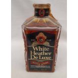 WHITE HEATHER 15 YEAR OLD DE LUXE BLENDED WHISKY IN CUT GLASS DECANTER - 75 CL,